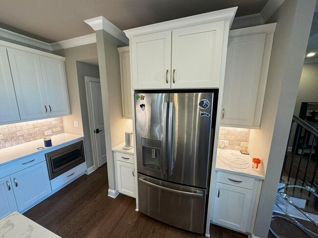 Photo - 610 Central Pk Overlook