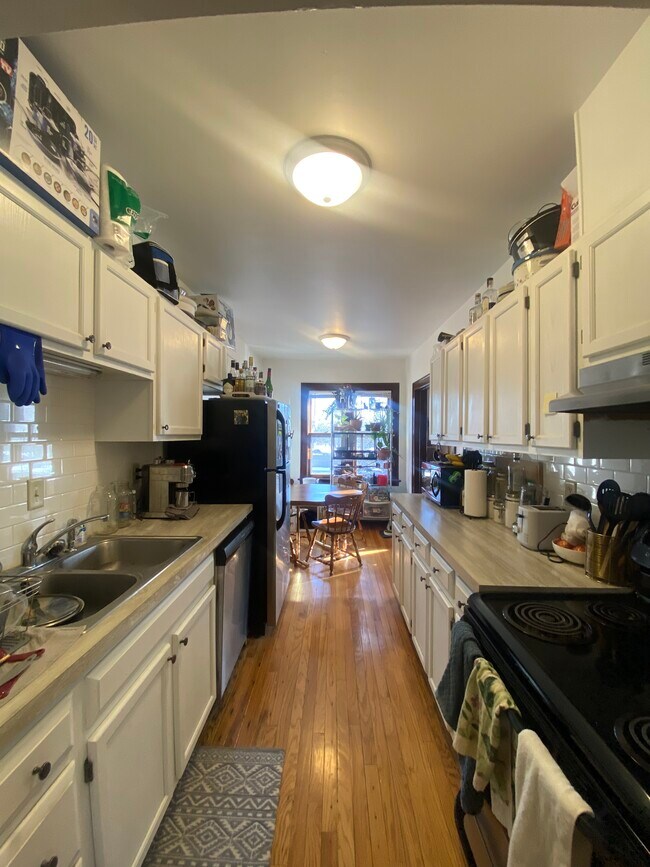 Photo - Hague Apartments
