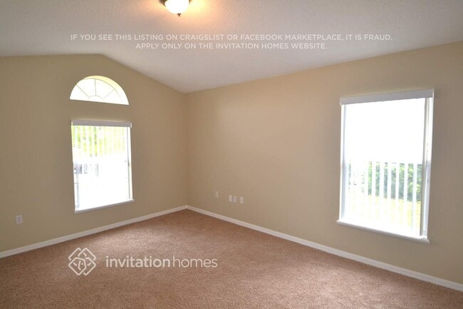 Photo - 5148 Laval Dr