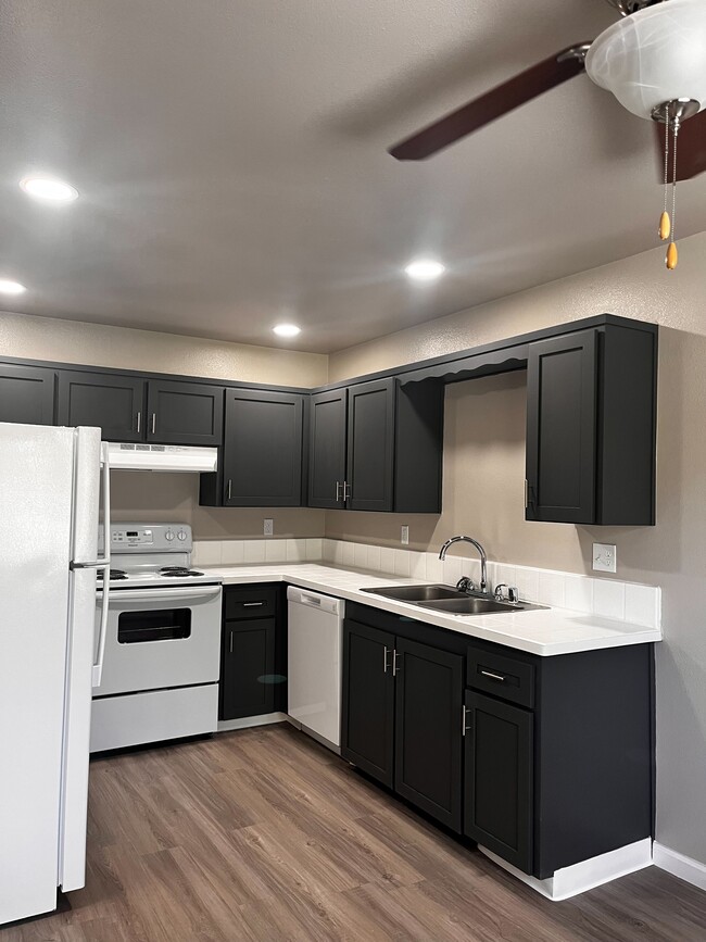 Kitchen - Summerfield Apartments Unit 6-104