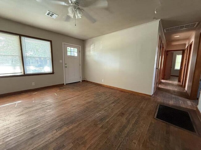 Photo - 320 N Atlanta St