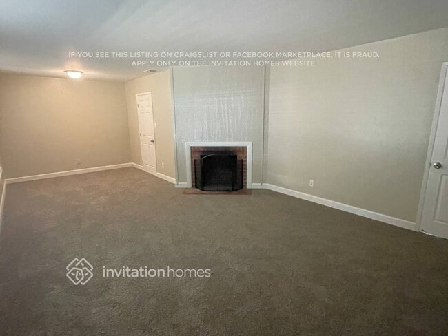 Photo - 3800 West Way