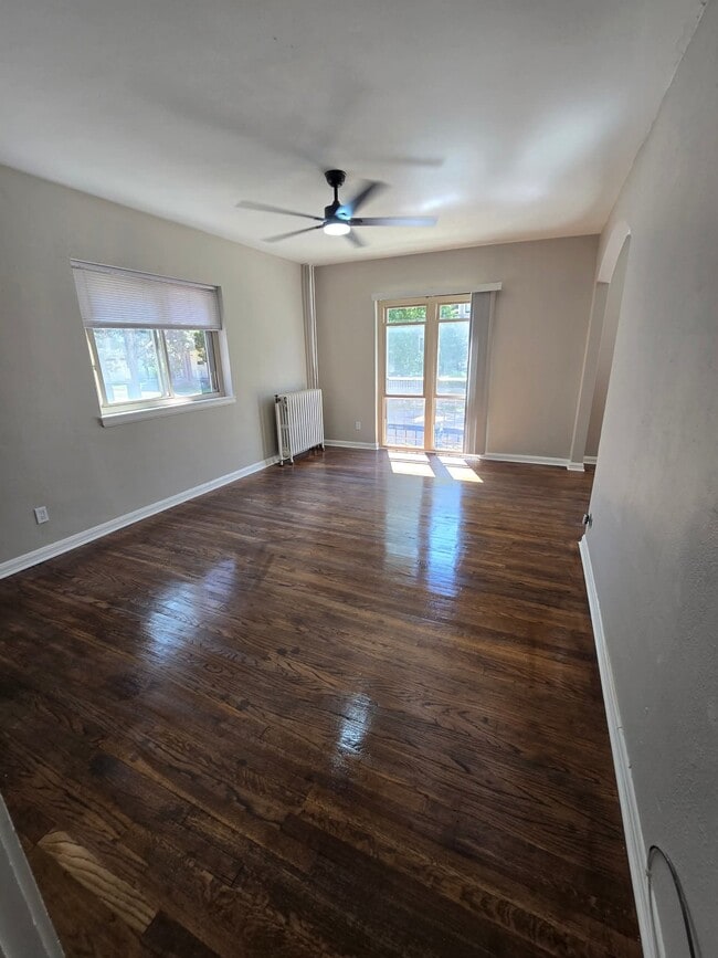Building Photo - Flats at West End Rental