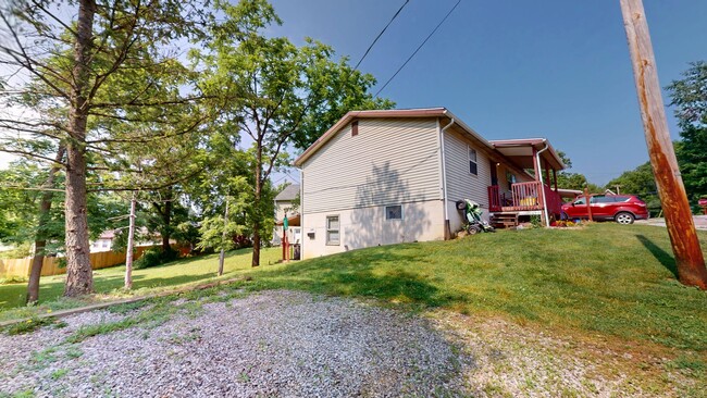 Photo - 257-259 W Elm St. Unidad 257 A