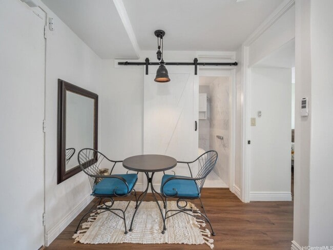 Photo - 1-bed, 1-bath condo located in Waikiki. In... Unit 409
