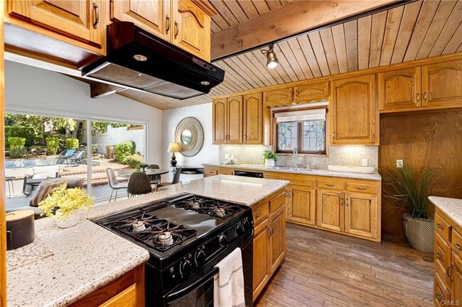 Photo - 3117 Harmony Pl