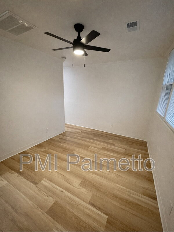 Photo - 2205 Harper St Unidad B