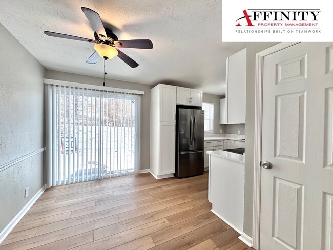 Photo - 5625 N Amoret Ave