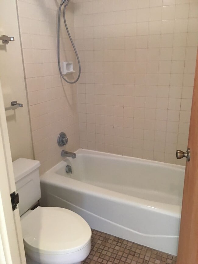 Photo - Plaza Landmark 1 bedroom 1 bath Unit 2805