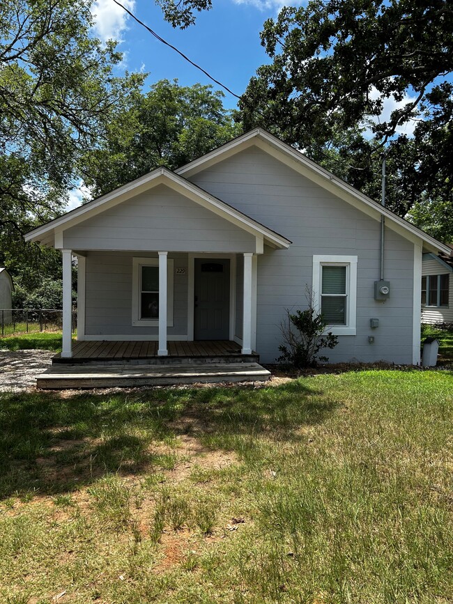 Photo - 229 N Garrison St