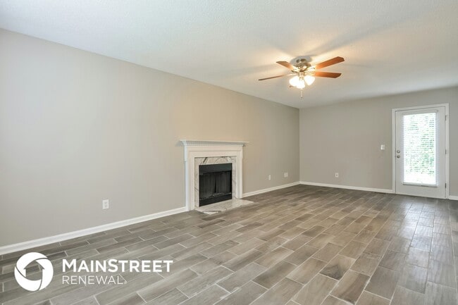 Photo - 1100 Curtiss Dr