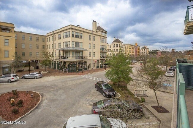 Photo - 116 Rue Promenade Unit 2