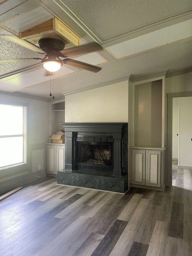 Photo - 3 bed / 2 bath - Cassville