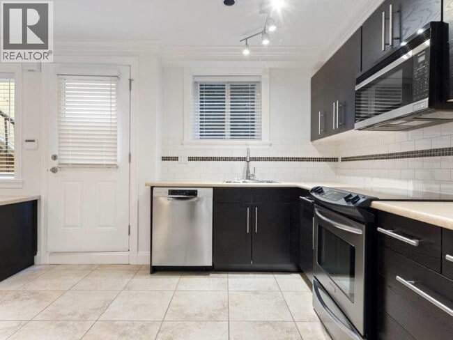 Photo - 4352 Carolyn Dr