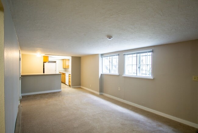 Photo - Great NW Location: Spacious 1 Bedroom w/ FREE RENT Ready Now! Unidad 2449