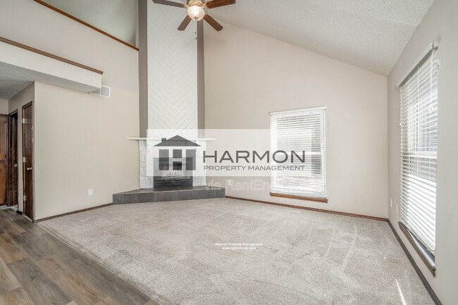 Photo - 2138 S Fieldcrest Cir