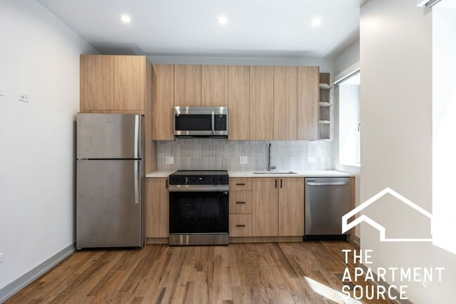 Photo - 1339 W Estes Ave