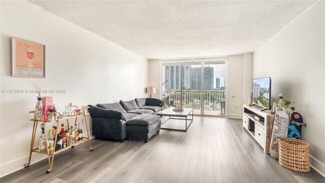 Photo - 2851 NE 183rd St Unit 809E