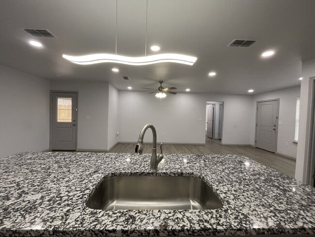 Photo - Spacious Home on a quiet cul-de-sac street