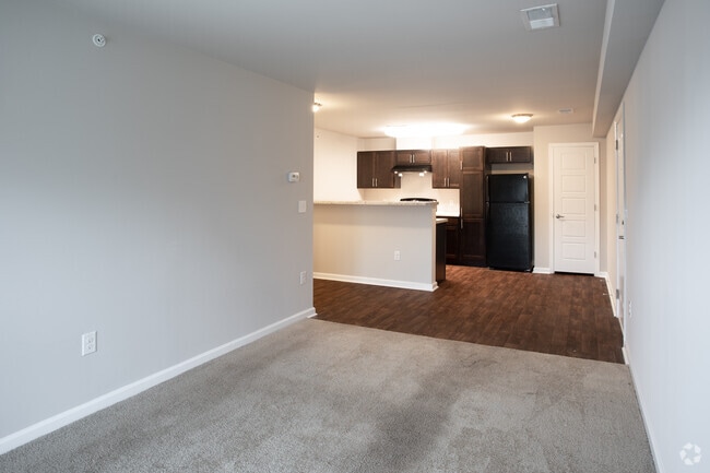 2HAB,2BA,952SF - October Station Apartments