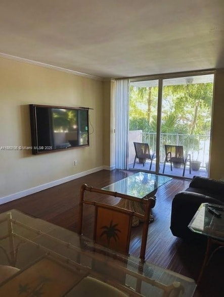Photo - 2350 NE 135th St Unit 202