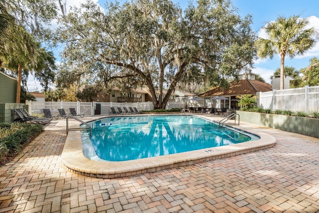 Building Photo - Bivens Cove