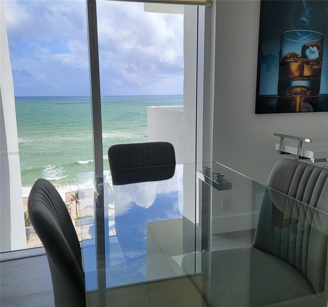 Photo - 2030 S Ocean Dr Unidad 920