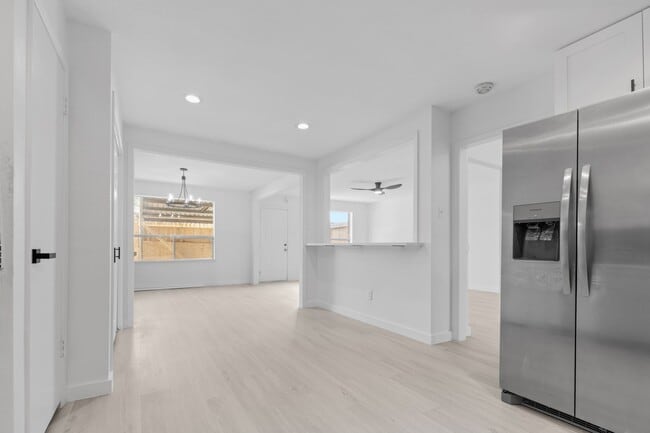 Photo - 6646 Montauk Dr