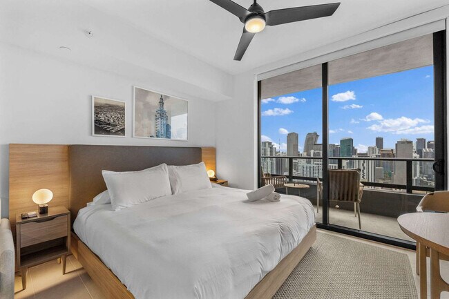 Photo - 159 NE 6th St Unidad FL44-ID1032217P