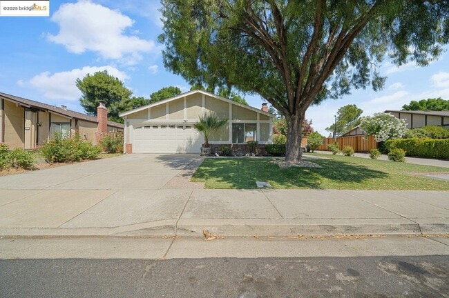 Building Photo - 4148 Redwood Rd Rental