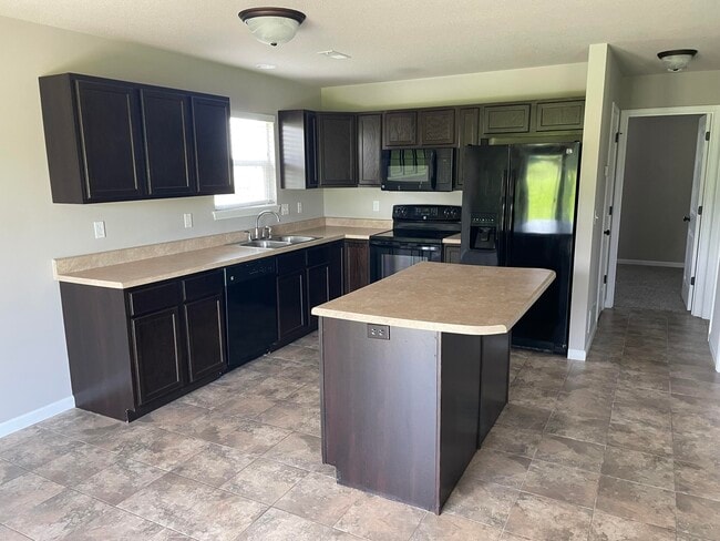 Photo - 5727 Abercorn Dr