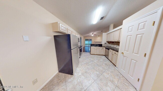 Photo - 1120 Andrea Way