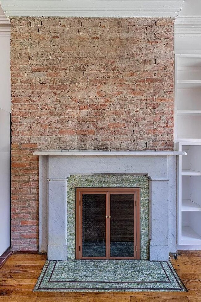 Photo - 44 Remsen St