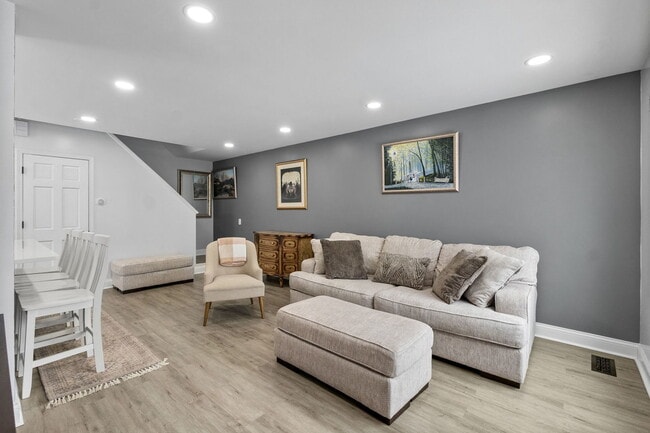 1688 Normantown Rd