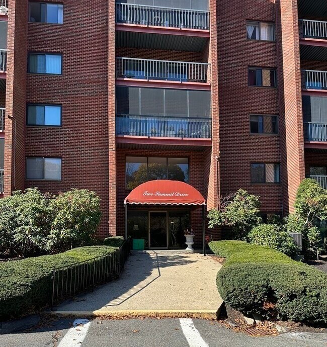 Photo - 2 Summit Dr Unit 21