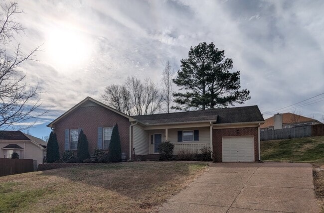 Photo - 1403 Cedardale Ct