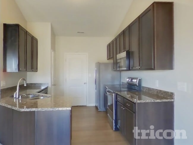 Photo - 4907 Long Iron Dr