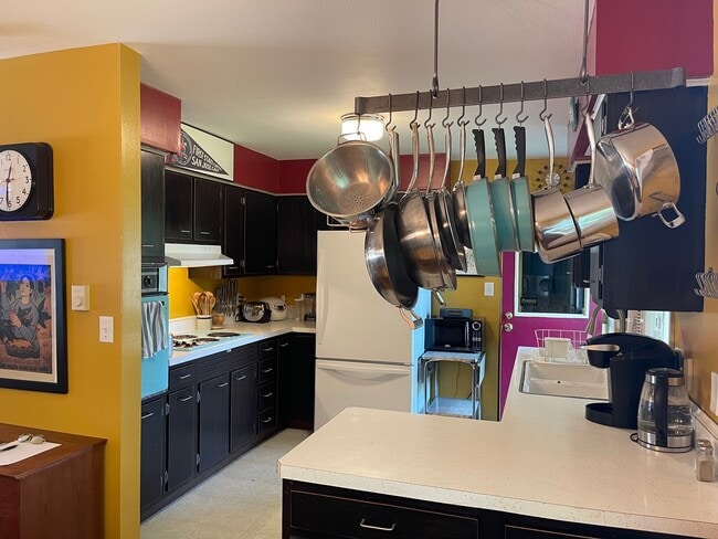 Photo - WEST LAFAYETTE....ALL UTILITIES INCLUDED & FULLY FURNISHED