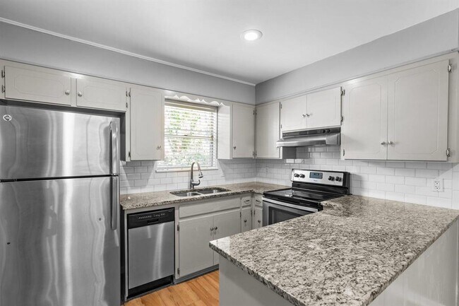 Photo - 2205 Lanier Dr
