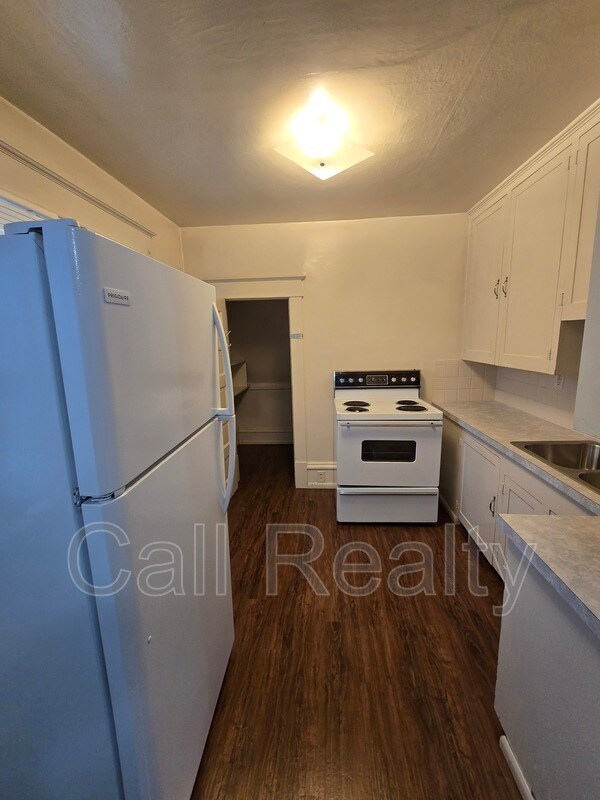 Photo - 1028 E Mission Ave