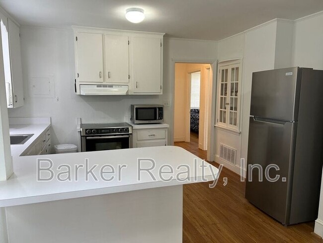 Photo - 1907 Simpkins Rd