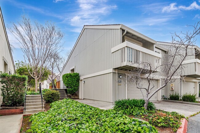 Photo - 2 bedroom, 2 bath townhome in the Northpoint HOA!