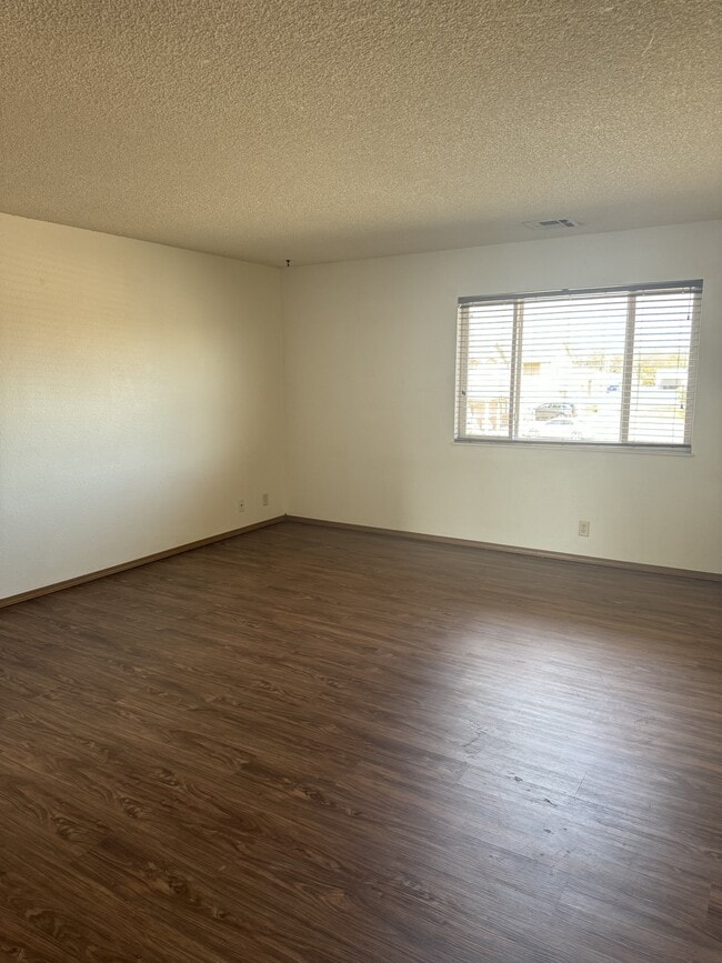 Photo - 333 S Tyler Rd