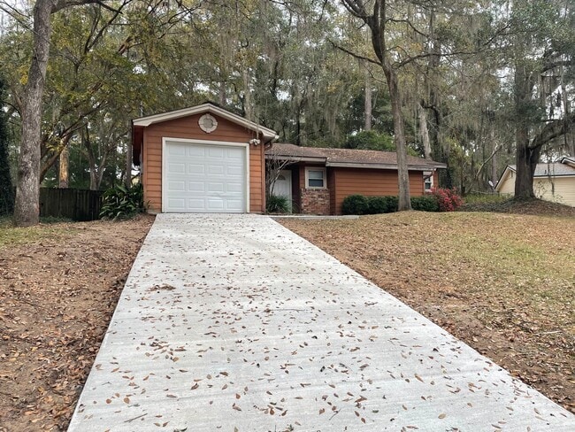 3/2 House in Huntington Woods - 3/2 House in Huntington Woods