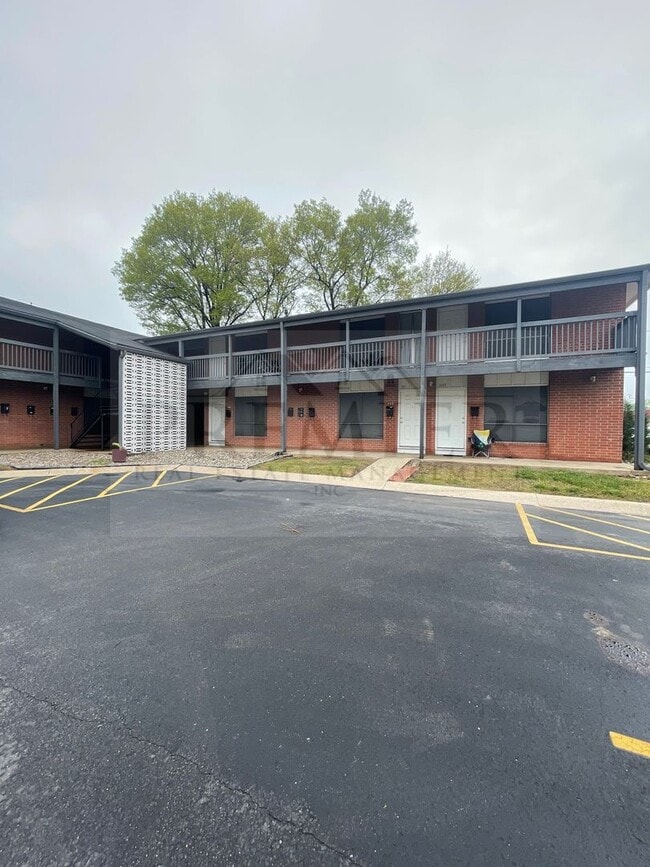 Photo - 6007 Barton Ave Apartamento Unidad 60W-6007