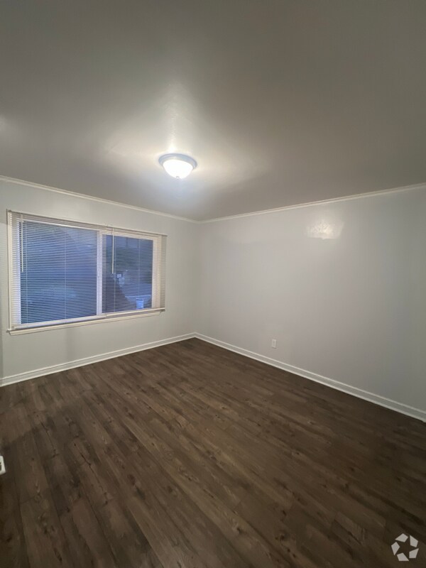 Building Photo - 515 Garfield St Rental