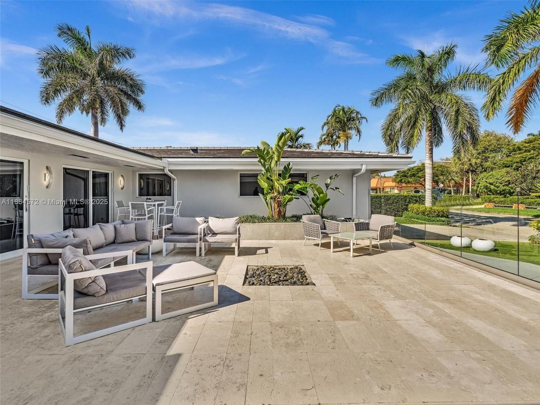 Photo - 840 S Southlake Dr