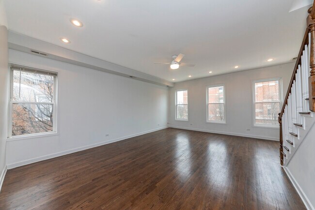 Photo - 1426 N Greenview Ave