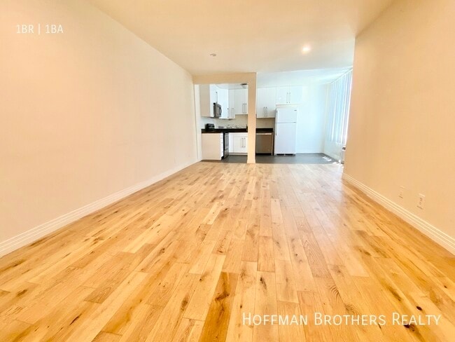 Photo - 402 S Berendo St Unidad 215A Rental
