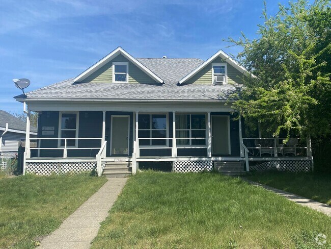 Building Photo - 2521-2523 E. Sharp Ave Unit 2521 E. Sharp Ave Rental